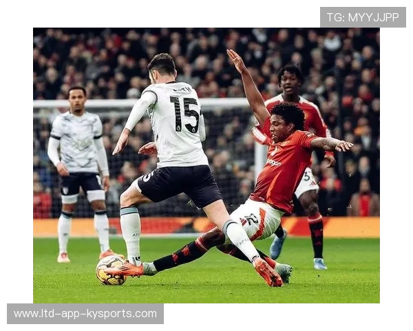 三连胜终结！曼联2-2保级队，1人被锁死就崩盘？冬窗不补真不行！