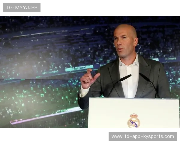 齐祖回归倒计时?齐达内放话“很快重返教练席”揭秘未来豪门新篇章