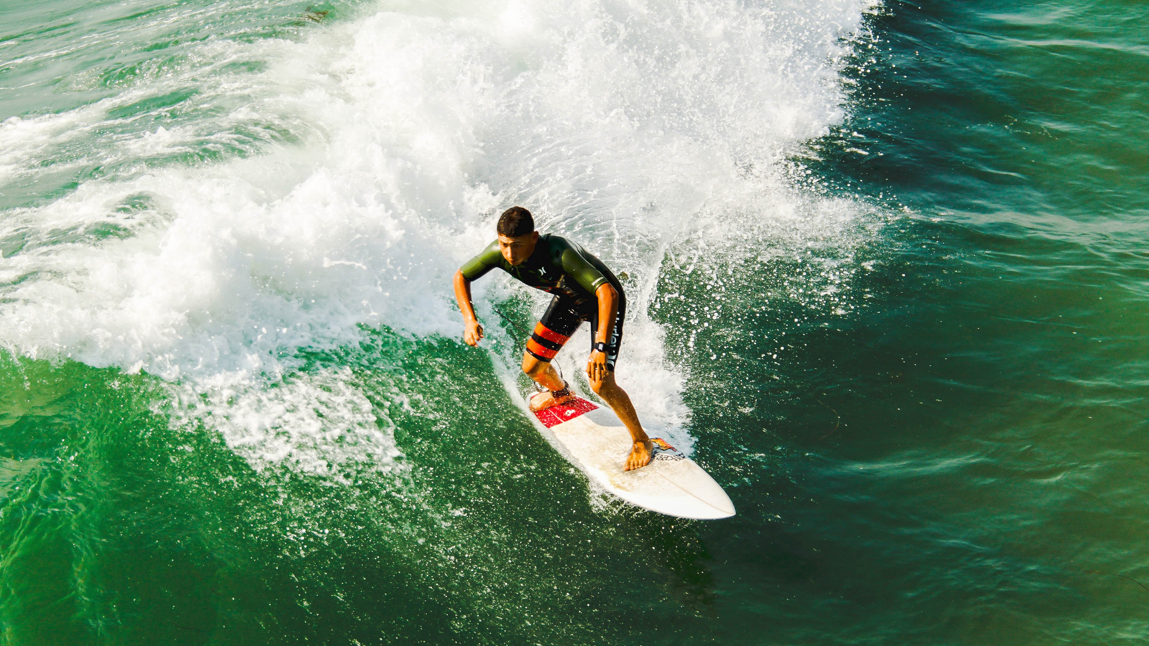 亚洲游泳锦标赛开幕 中国选手首日三金，亚洲游泳冠军名单